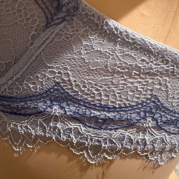 Wacoal b.tempt’d Purple Lace Bra with Scalloped Trim - Picture 4 of 13